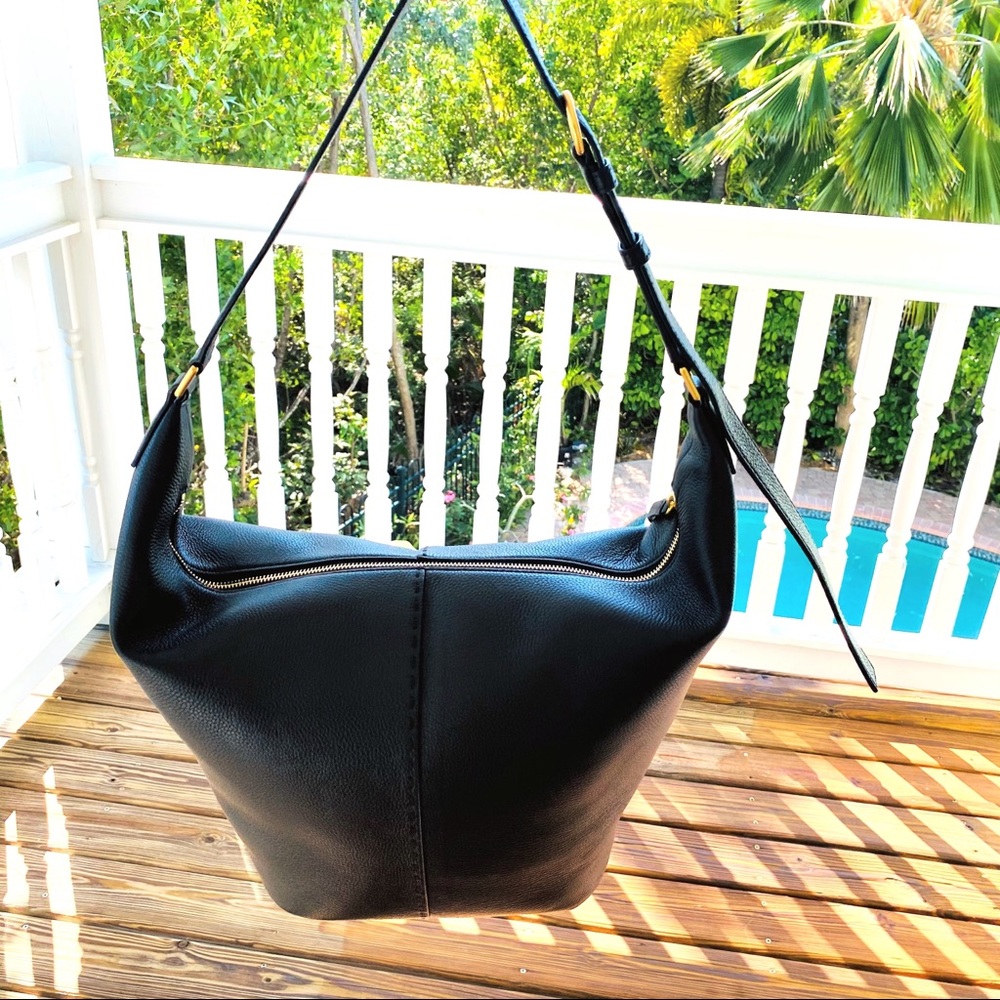Tory Burch Black McGraw Zip Bucket Bag NWOT - Picture 10 of 16